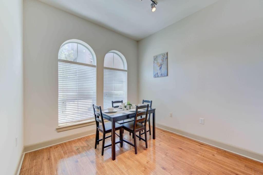 Cozy Apt Nrg Pool,Wi-Fi, Free Parking, Petsok! 休斯敦 外观 照片