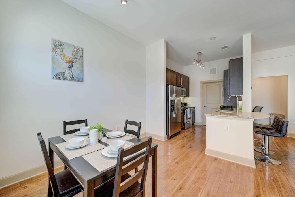 Cozy Apt Nrg Pool,Wi-Fi, Free Parking, Petsok! 休斯敦 外观 照片